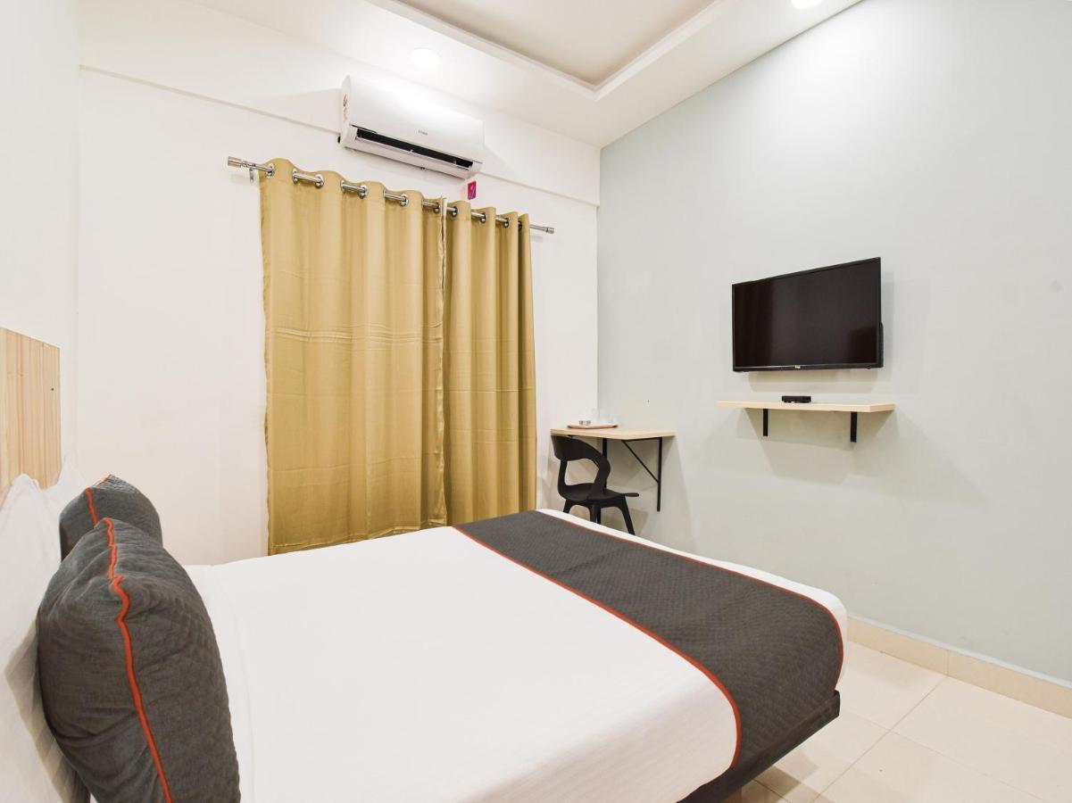 Oyo Townhouse 498 Hotel Western Nagpur Esterno foto