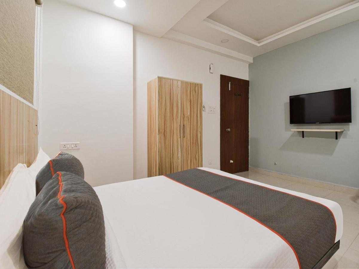 Oyo Townhouse 498 Hotel Western Nagpur Esterno foto